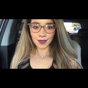 Meet your Posher, Gabriela